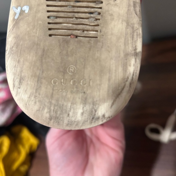 Gucci Dapper Dan Two Toned Sneakers - Picture 9 of 12